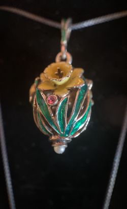Yellow Daffodils 925 Sterling Silver Pendant