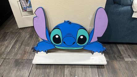 Stitch shelf