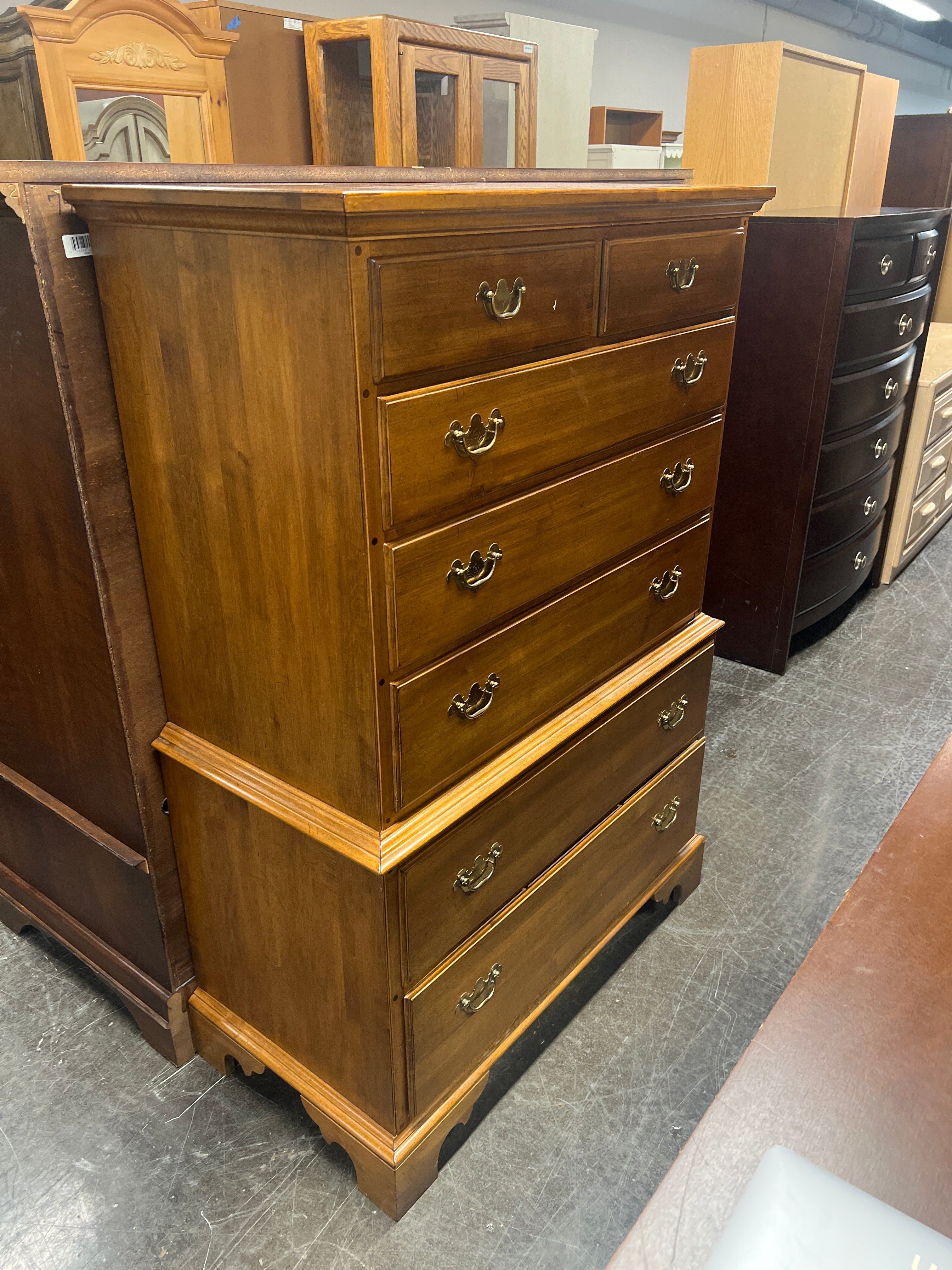 Traditional Seven-Drawer Wooden Dresser Chest
