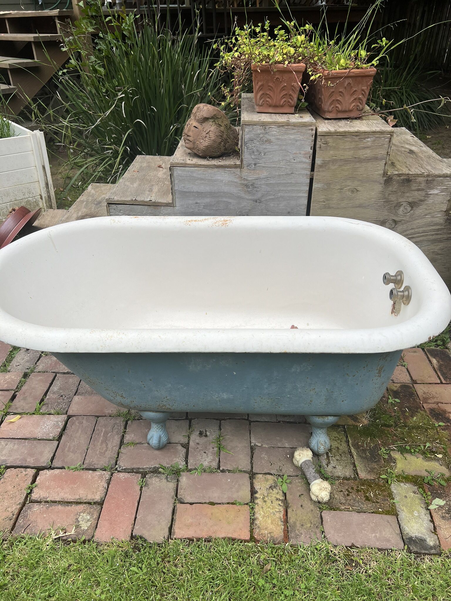 Antique Maids Tub -  Claw Foot