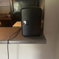 Mini Refrigerator/hot fridge 