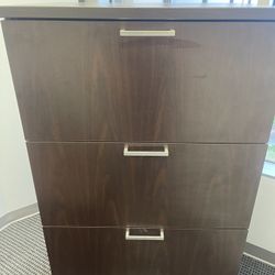 File Cabinet W Key 