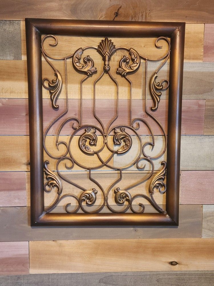 Metal Wall Hanging