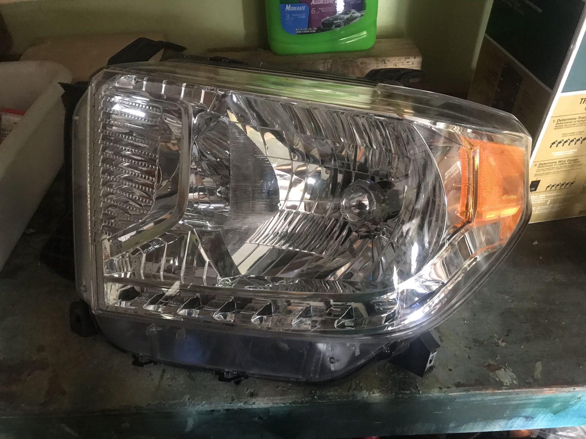 Driver side headlight assembly 2016 Toyota Tundra brand new oem take off. All tabs intact