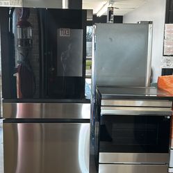 Samsung Family Hub Four-Door Bespoke Samsung slide in electric range bespoke