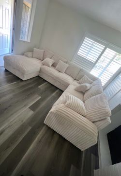 Left side chaise , sectionals , no credit needed , same day delivery, sofas