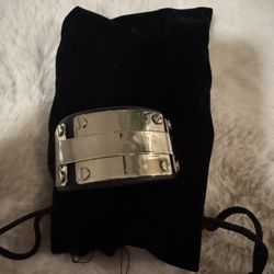 BCBG Women’s Bracelet 