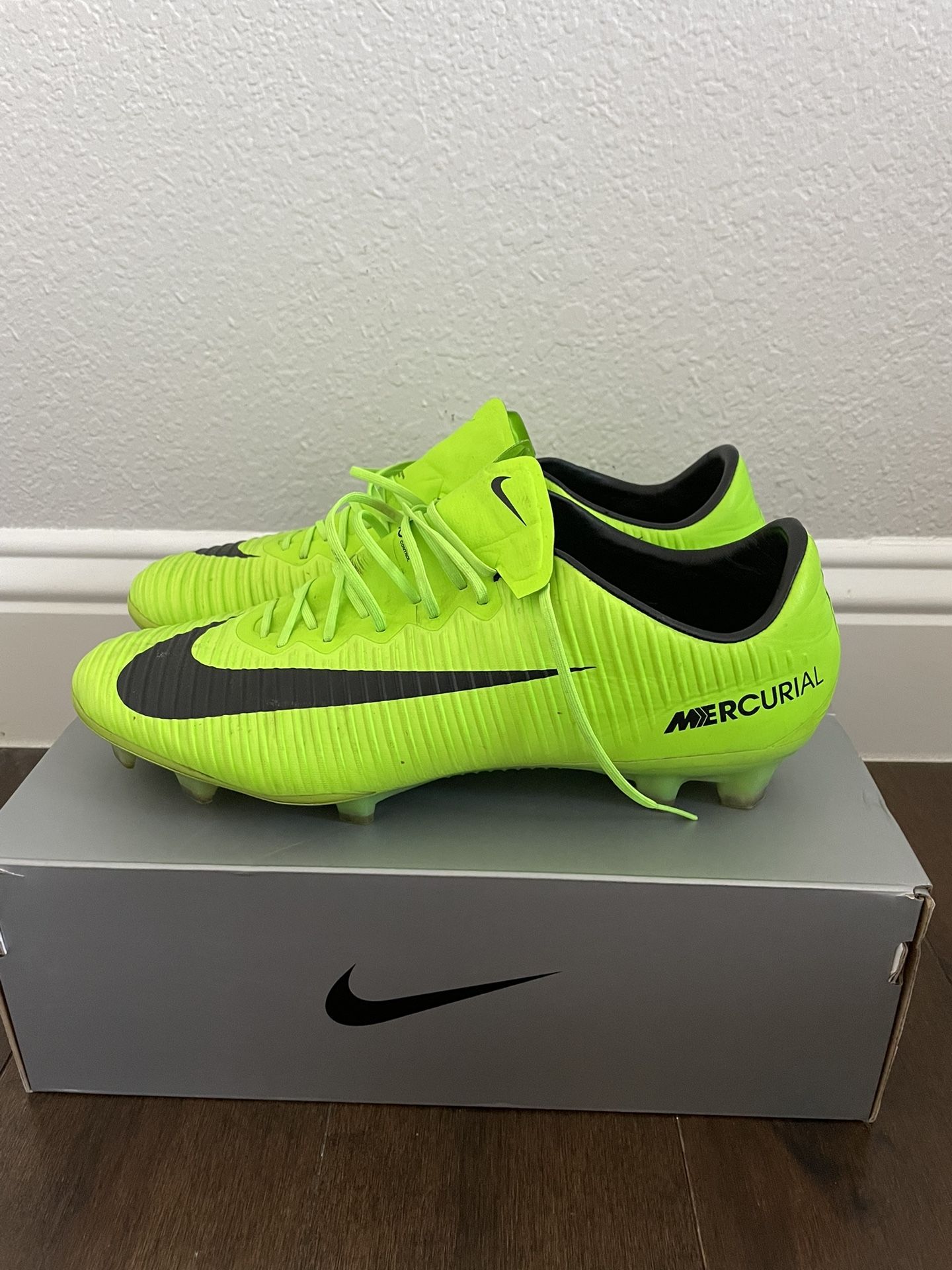 オリーブ Nike Mens Mercurial Vapor XI ELITE FG Electric Green (831958-303