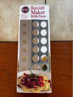 Ravioli Maker with Press