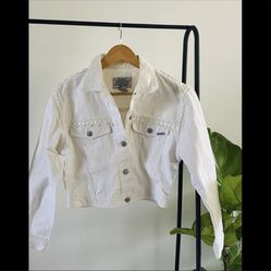 Vintage 1980s jordache denim jacket. 