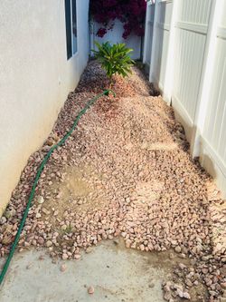 FREE in Temescal Valley - Landscaping rocks