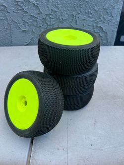 Proline 1/8 Truggy Wheels & Tires