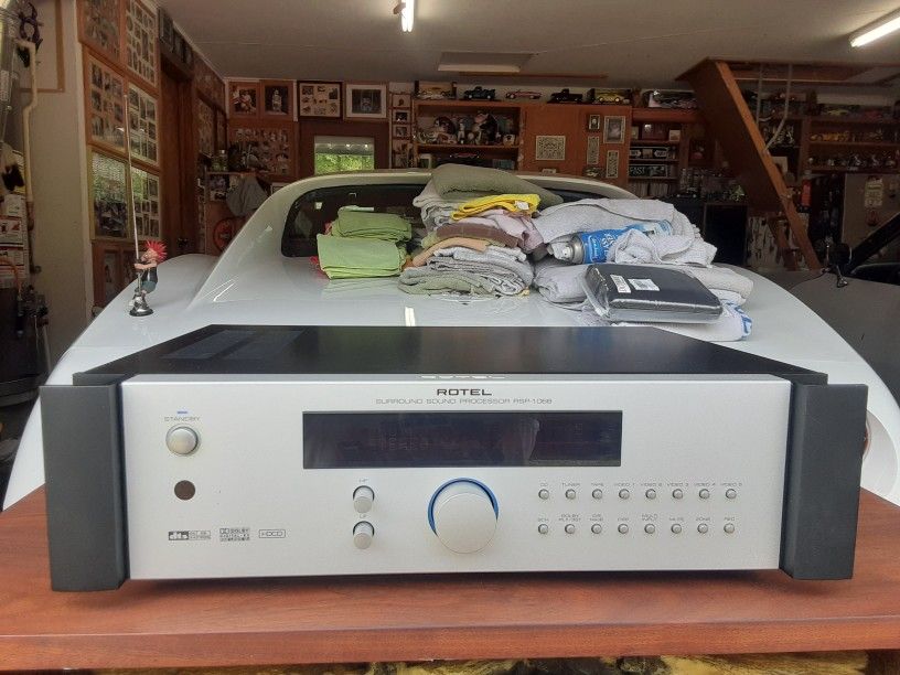 Rotel Pre-amp Rsp 1068