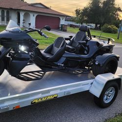 2022 REWACO GT 2 SEATER BLACK IN BLACK WITH WING AND STRIPE ,MANY EXTRAS,2400 miles ,37K CLEAN TITLE ON HAND.