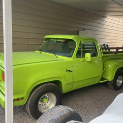 1977 Dodge D100