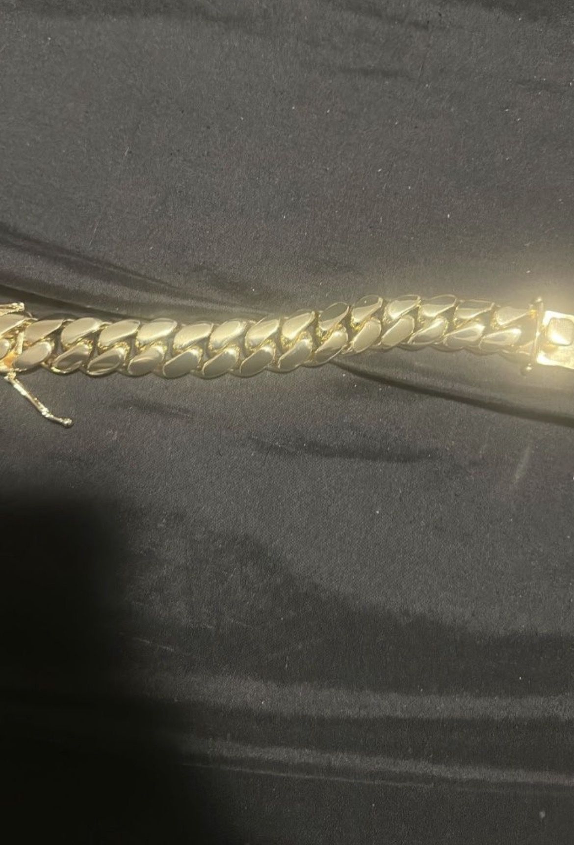 14k gold Cuban link bracelet