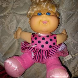 9 Cabbage Patch Dolls 