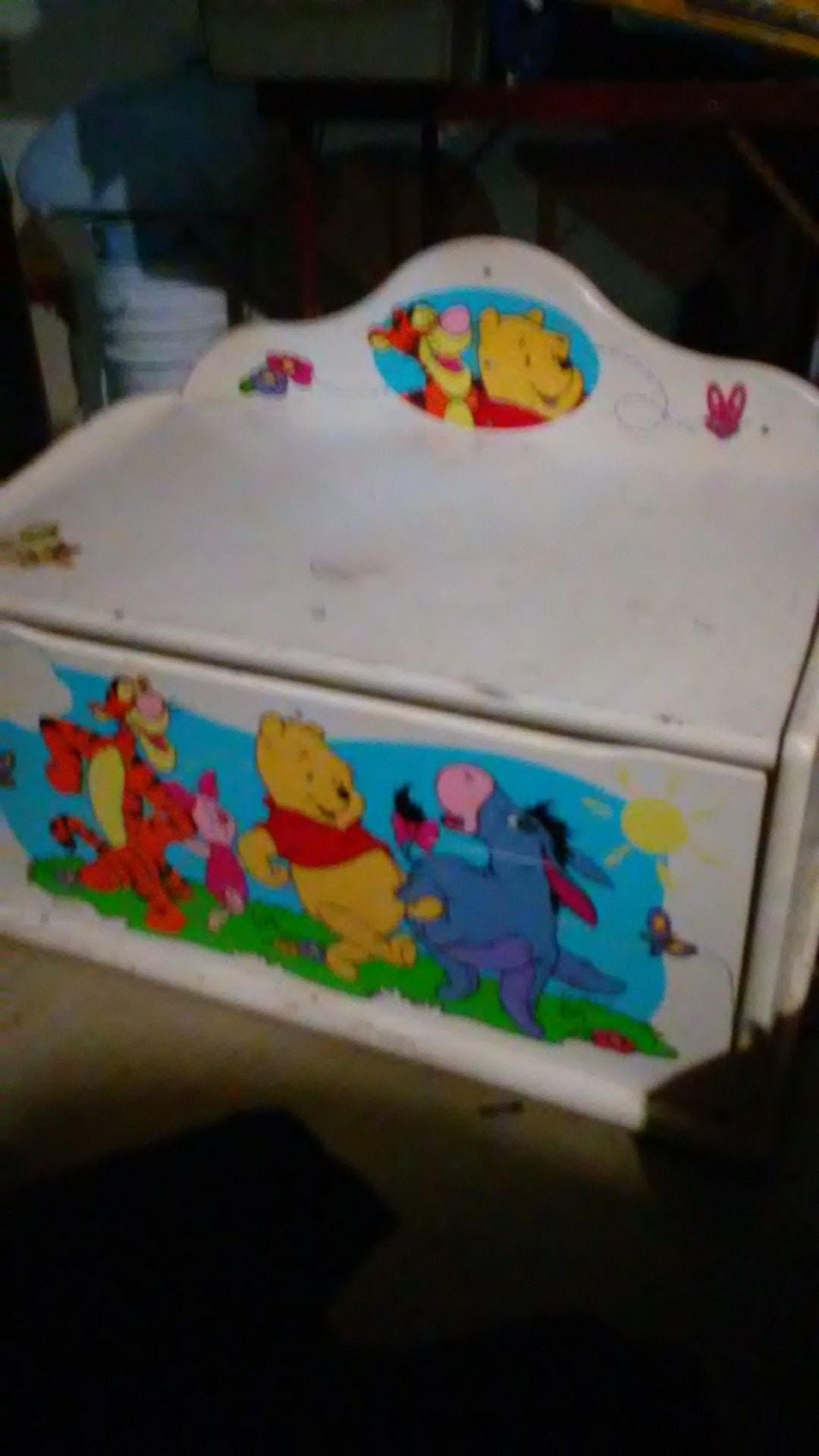 Tiger whinney the pooh white wood on toys kids toy box