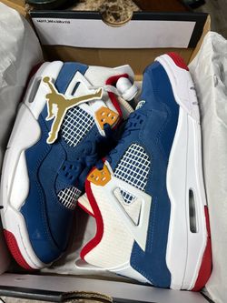 Air Jordan IV