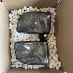 2001 - 2004 Toyota Tacoma Headlights
