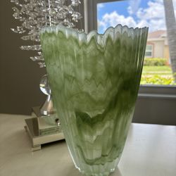 Hand Blown Green Swirl Vase