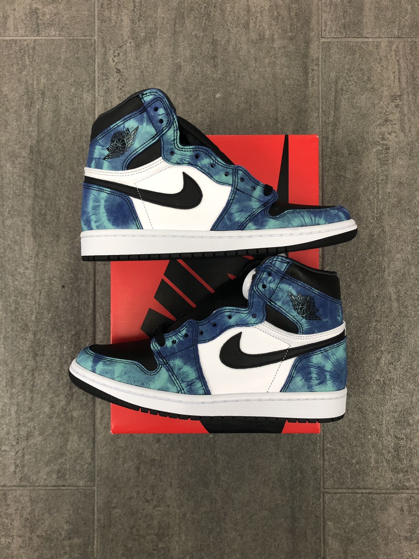 Jordan 1 Retro High Tie Dye DSWT Size 8.5W