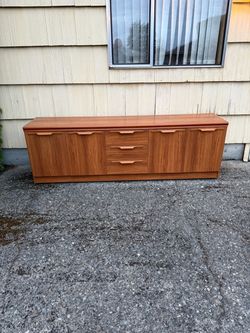 Teak hutch