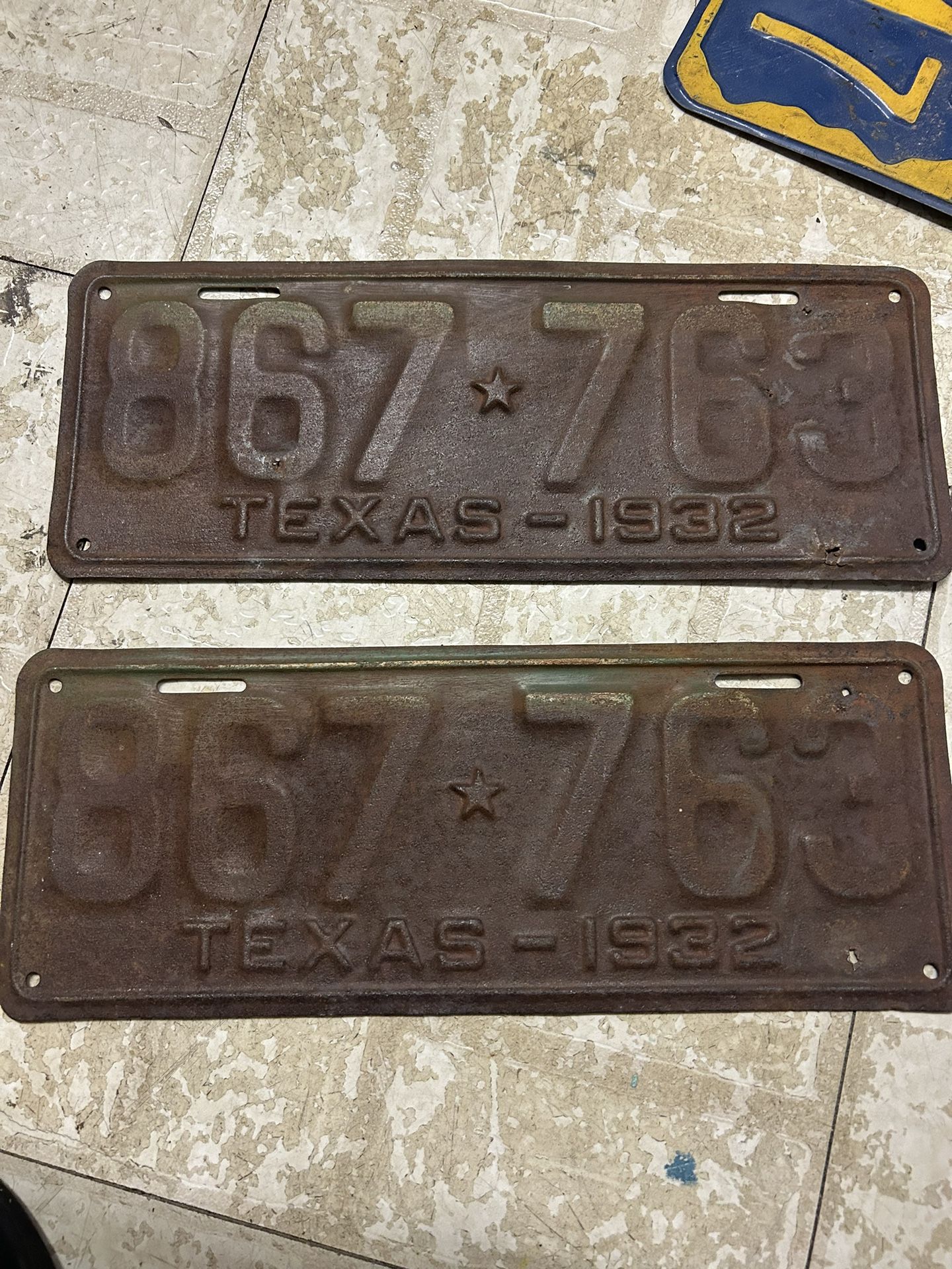Various Vintage License Plates