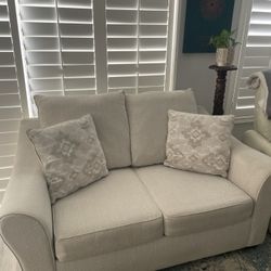 Sofa And Loveseat, Area Rug Is Bonus Buy 🎉🎊🎉🎊