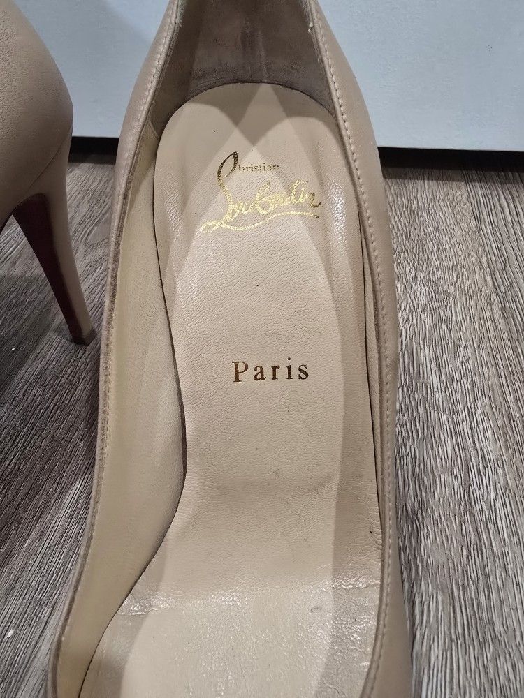 Christian Louboutin Leather Pumps Heels Shoes Size 37 1/2 6.5 US