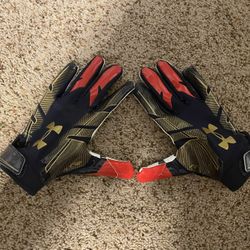 Under Armour Novelty Receiver Gloves Youth LG