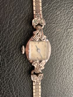 Women watch 1(contact info removed) https://offerup.co/faYXKzQFnY?$deeplink_path=/redirect/ and 10 k Rolled gold plated.