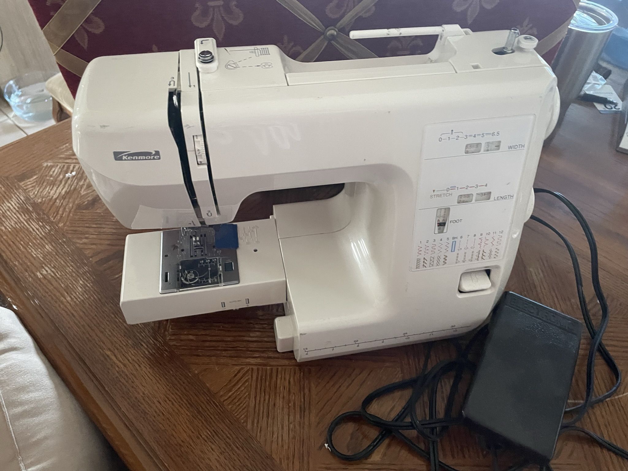 Kenmore Sewing Machine 385 for Sale in Queen Creek, AZ - OfferUp