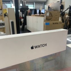 Apple Watch SE 40MM Starlight 