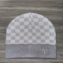 Lv Hat