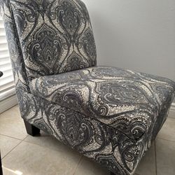 Accent  Chairs