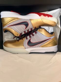 Nike Kobe 4 Gold Medal Sneakers