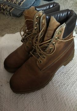 Timberland work boots size 7 extra wide woman’s