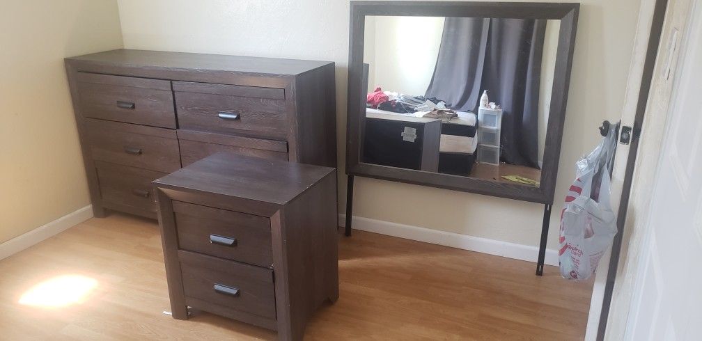 Full Size Bedroom Set