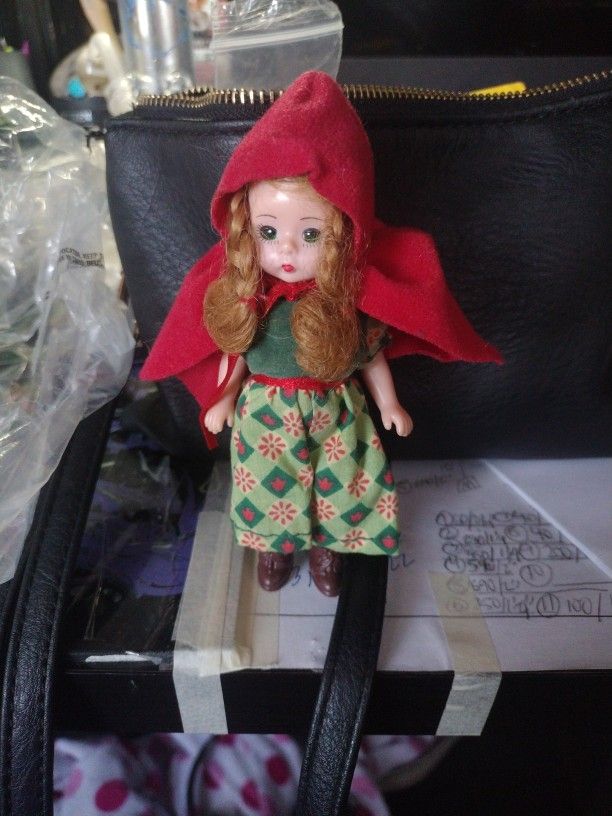 Lil Res Rising Hood Doll