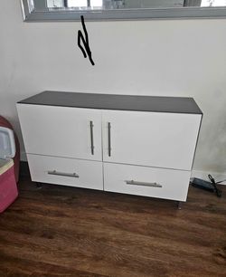 White Dresser