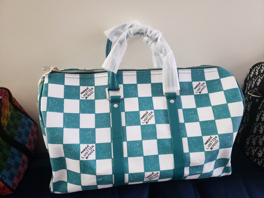Louis Vuitton Bag for Sale in Boston, MA - OfferUp