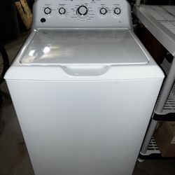 GE Washing Machine - Model gtw460as / 4.6 Cu Ft high efficiency top load washer