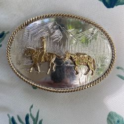 Montana Silversmiths belt buckle