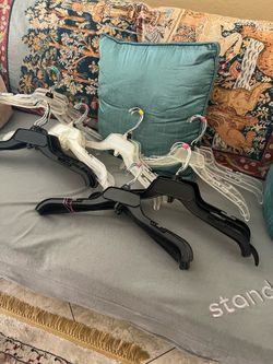 40 hangers