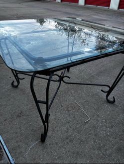 Dining Table and 4 Chairs