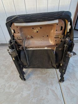 Nissan hardbody seats