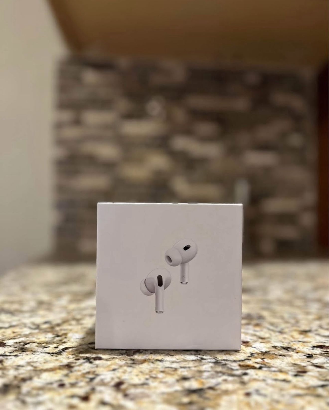 Apple AirPods Pro 2nd Gen (MagSafe) – New / Like New