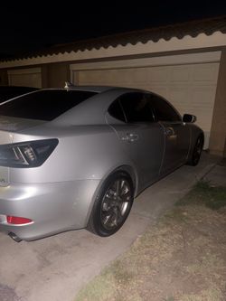 2009 Lexus is250