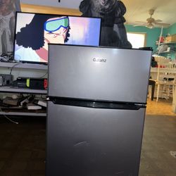Galanz mini fridge